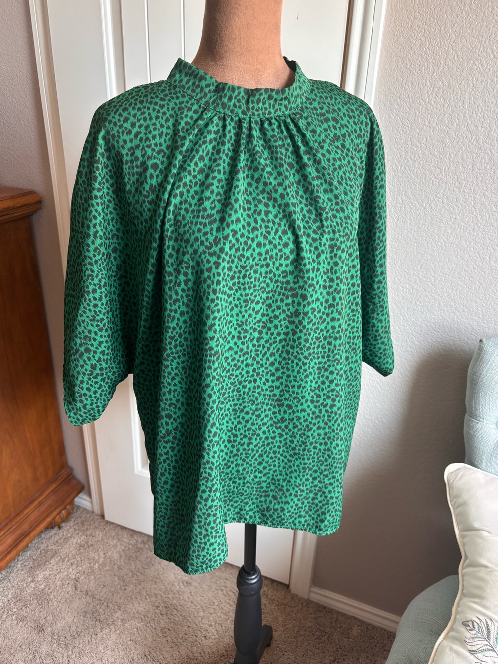 Women's Green Printed Blouse - Elegant High Neck Top L